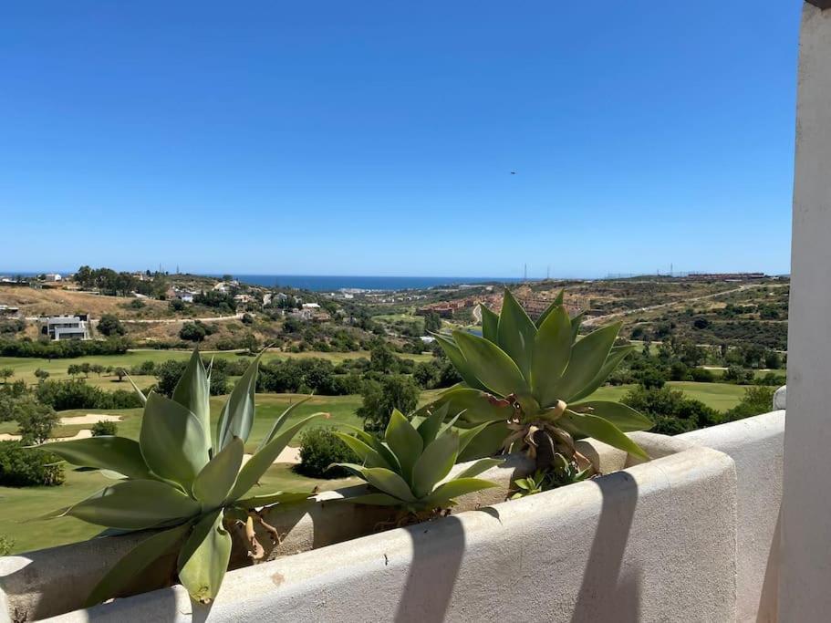 Penthouse Seaview And Golf Valle Romano Estepona Kültér fotó